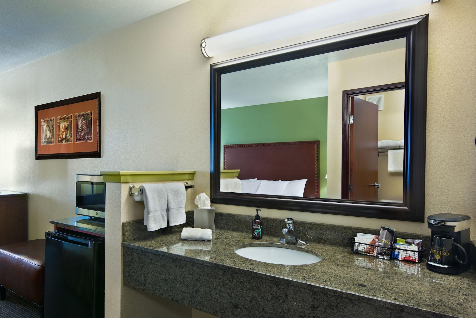 Oxford Suites Гермістон Екстер'єр фото