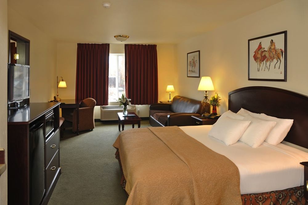 Oxford Suites Гермістон Екстер'єр фото