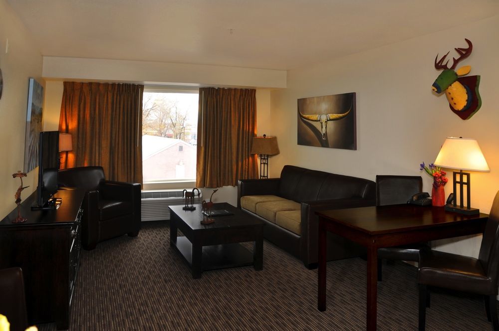 Oxford Suites Гермістон Екстер'єр фото